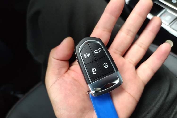Used BORGWARD BX5 2017 20TGDI Automatic Two-Wheel Drive Pioneer Edition Vehicle Key