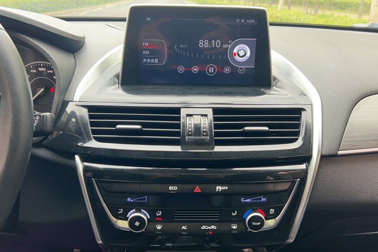 Used BORGWARD BX5 2017 20TGDI Automatic Two-Wheel Drive Pioneer Edition Audio And AC Panel