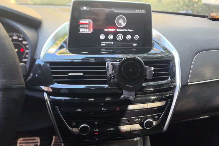 Used BORGWARD BX5 2017 20TGDI Automatic Two-Wheel Drive Leading Edition Audio And AC Panel