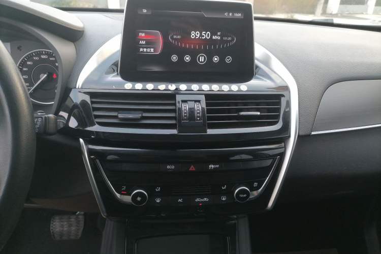 Used BORGWARD BX5 2017 20TGDI Automatic Two-Wheel Drive Pioneer Edition Audio And AC Panel