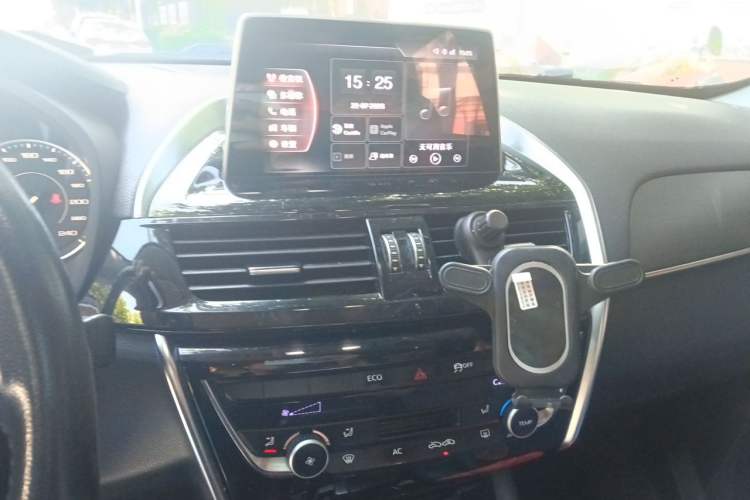 Used BORGWARD BX5 2017 20TGDI Automatic Two-Wheel Drive Pioneer Edition Audio And AC Panel