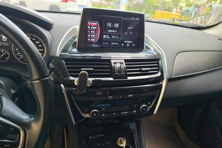 Used BORGWARD BX5 2017 20TGDI Automatic Two-Wheel Drive New Edition Audio And AC Panel