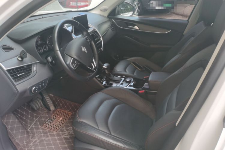 Used BORGWARD BX5 2017 25TGDI Automatic Two-Wheel Drive Smart Enjoyment Model Driver Seat