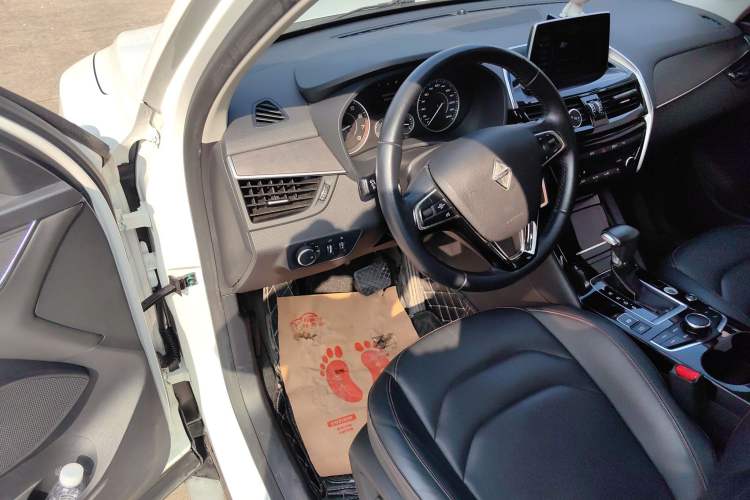Used BORGWARD BX5 2017 20TGDI Automatic Two-Wheel Drive Leading Edition Driver Seat
