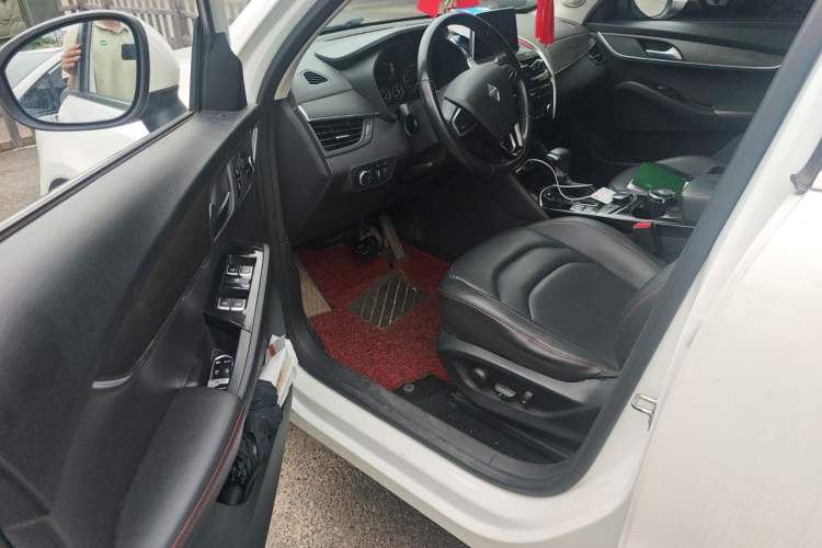 Used BORGWARD BX5 2017 20TGDI Automatic Two-Wheel Drive Pioneer Edition Driver Seat