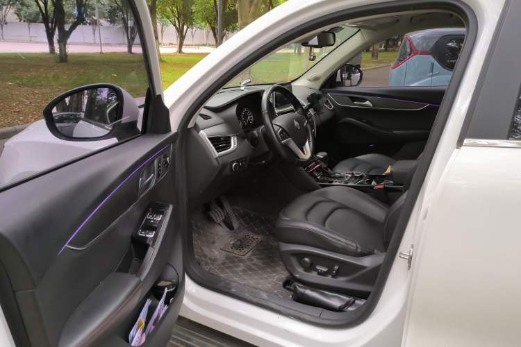 Used BORGWARD BX5 2017 20TGDI Automatic Two-Wheel Drive Entry-Level Edition Driver Seat