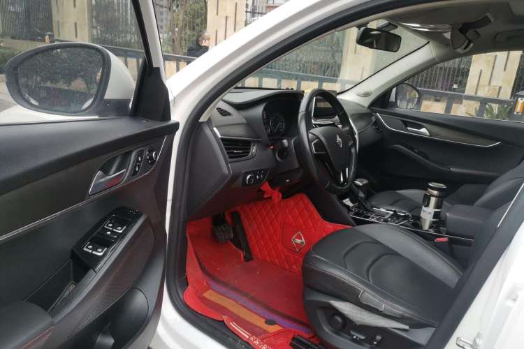 Used BORGWARD BX5 2017 20TGDI Automatic Two-Wheel Drive Pioneer Edition Driver Seat