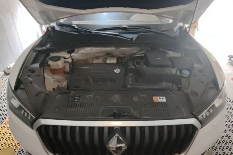 Used BORGWARD BX5 2017 20TGDI Automatic Two-Wheel Drive Pioneer Edition Engine Bay