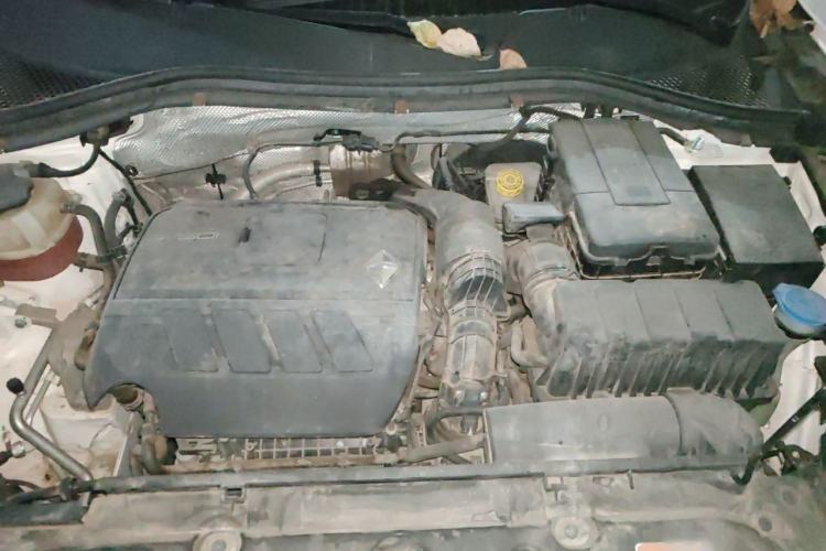 Used BORGWARD BX5 2017 20TGDI Automatic Two-Wheel Drive Entry-Level Edition Engine Bay