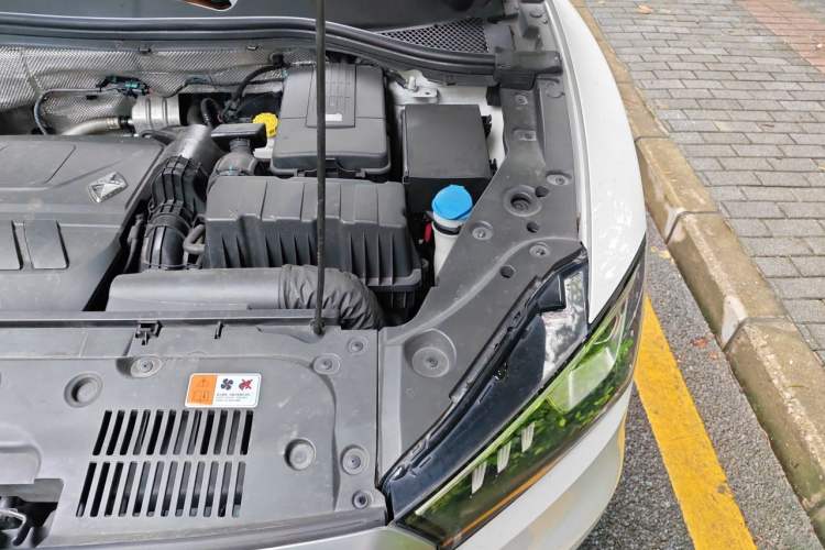 Used BORGWARD BX5 2017 20TGDI Automatic Two-Wheel Drive New Edition Engine Bay Left