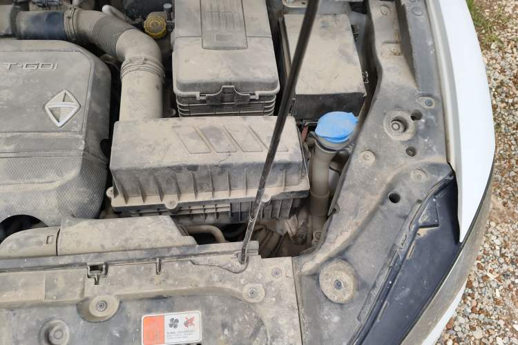 Used BORGWARD BX5 2017 25TGDI Automatic Four-Wheel Drive Premium Model Engine Bay Left