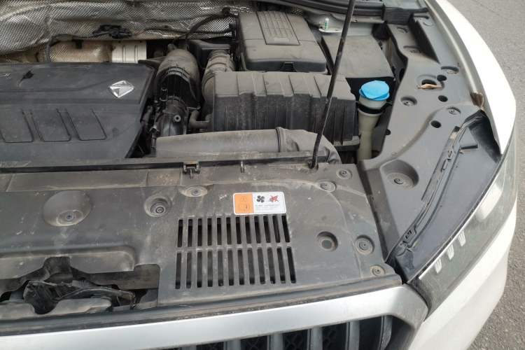 Used BORGWARD BX5 2017 20TGDI Automatic Two-Wheel Drive Pioneer Edition Engine Bay Left