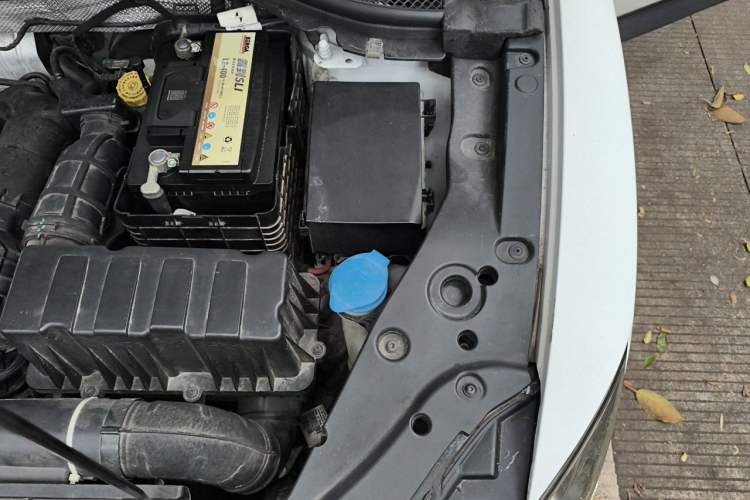 Used BORGWARD BX5 2017 20TGDI Automatic Two-Wheel Drive Pioneer Edition Engine Bay Left