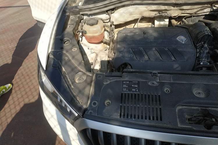 Used BORGWARD BX5 2017 20TGDI Automatic Two-Wheel Drive Pioneer Edition Engine Bay Right