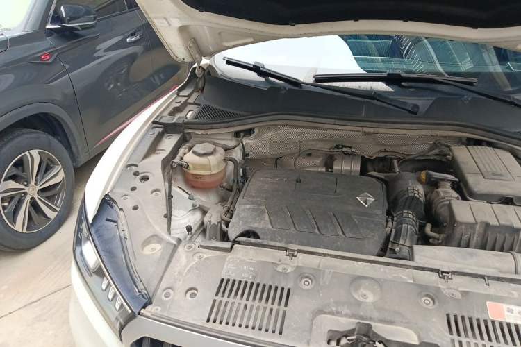 Used BORGWARD BX5 2017 20TGDI Automatic Two-Wheel Drive Pioneer Edition Engine Bay Right