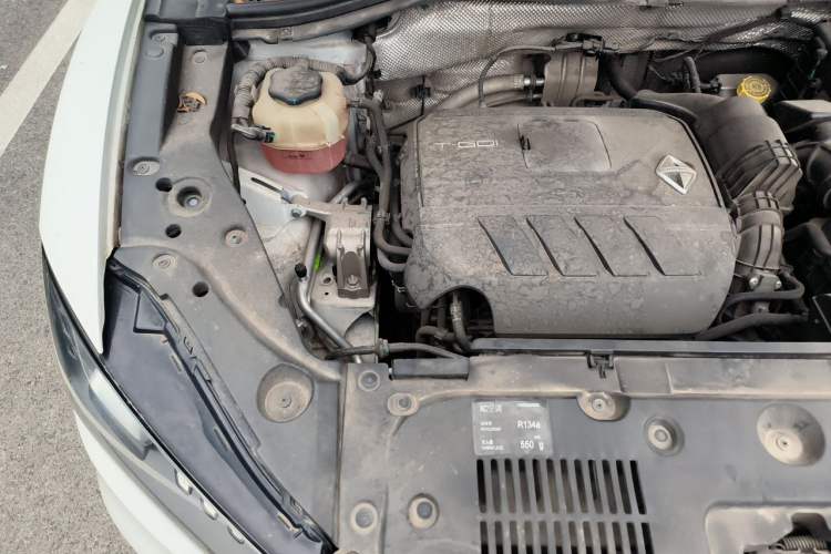 Used BORGWARD BX5 2017 20TGDI Automatic Two-Wheel Drive Pioneer Edition Engine Bay Right