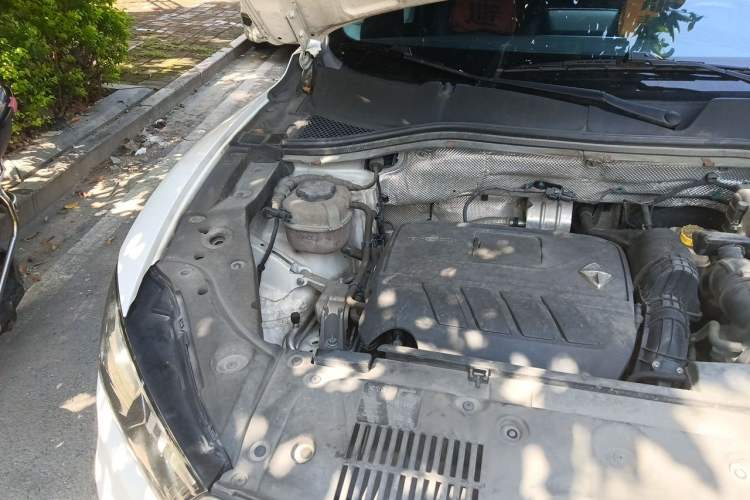 Used BORGWARD BX5 2017 20TGDI Automatic Two-Wheel Drive Pioneer Edition Engine Bay Right