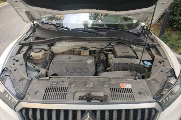 Used BORGWARD BX5 2017 20TGDI Automatic Two-Wheel Drive Pioneer Edition Engine Bay