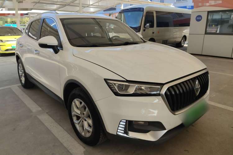 Used BORGWARD BX5 2017 20TGDI Automatic Two-Wheel Drive Pioneer Edition Front Right 45 Deg
