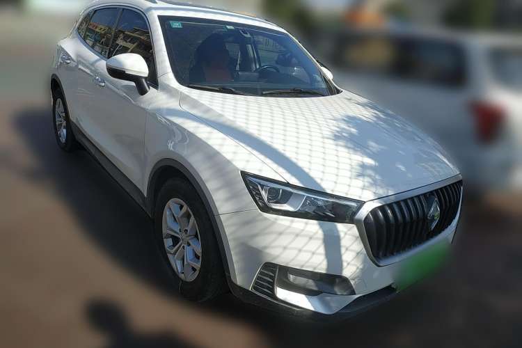 Used BORGWARD BX5 2017 20TGDI Automatic Two-Wheel Drive Pioneer Edition Front Right 45 Deg