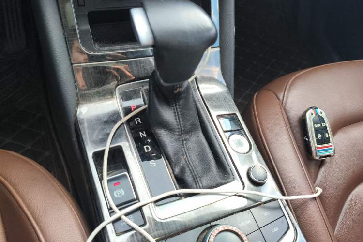 Used BORGWARD BX5 2017 20TGDI Automatic Two-Wheel Drive Pioneer Edition Gear Lever