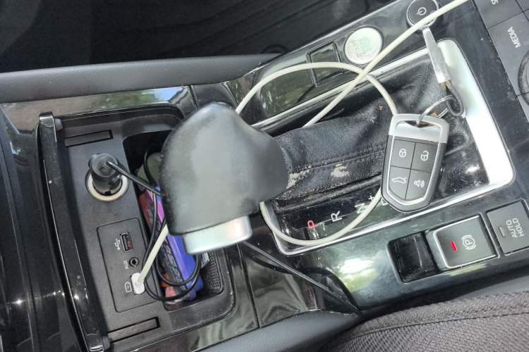 Used BORGWARD BX5 2017 20TGDI Automatic Two-Wheel Drive New Edition Gear Lever