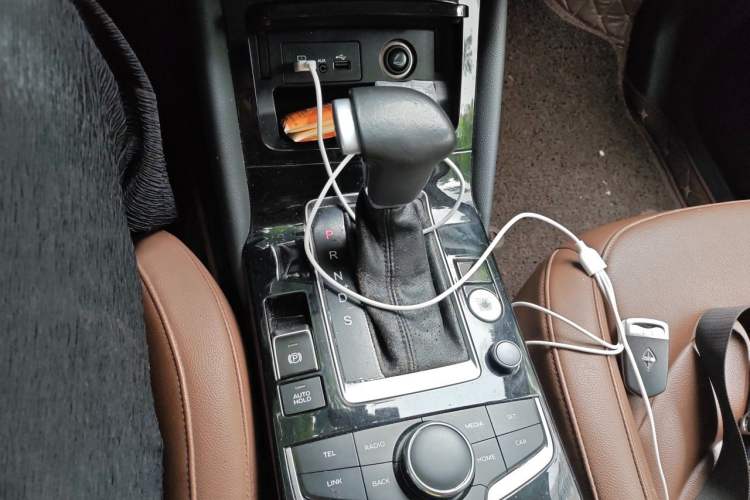 Used BORGWARD BX5 2017 20TGDI Automatic Two-Wheel Drive New Edition Gear Lever