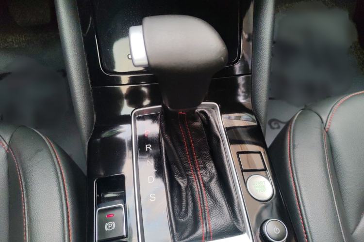 Used BORGWARD BX5 2017 20TGDI Automatic Two-Wheel Drive Pioneer Edition Gear Lever