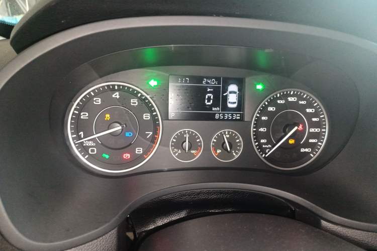 Used BORGWARD BX5 2017 20TGDI Automatic Two-Wheel Drive Pioneer Edition Instrument Cluster