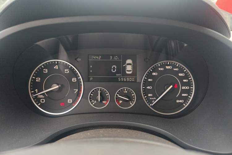 Used BORGWARD BX5 2017 20TGDI Automatic Two-Wheel Drive Pioneer Edition Instrument Cluster
