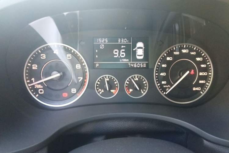 Used BORGWARD BX5 2017 20TGDI Automatic Two-Wheel Drive Pioneer Edition Instrument Cluster