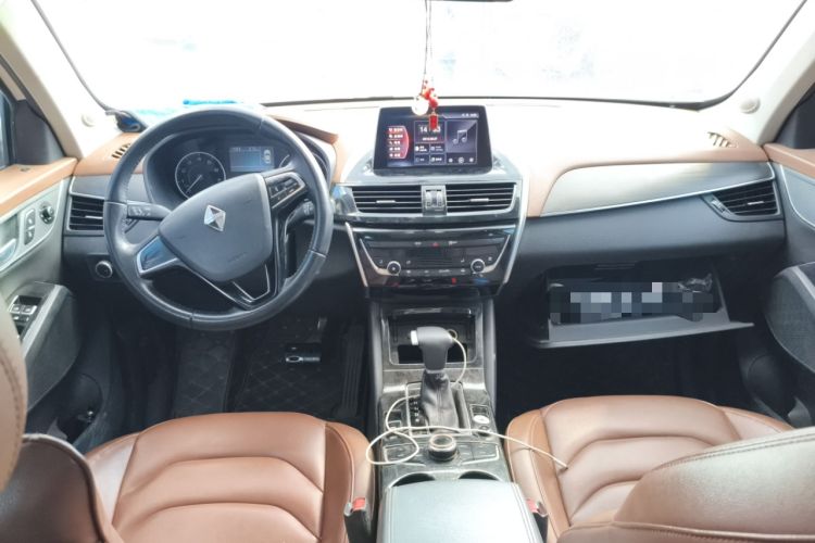 Used BORGWARD BX5 2017 20TGDI Automatic Two-Wheel Drive Pioneer Edition Interior 2
