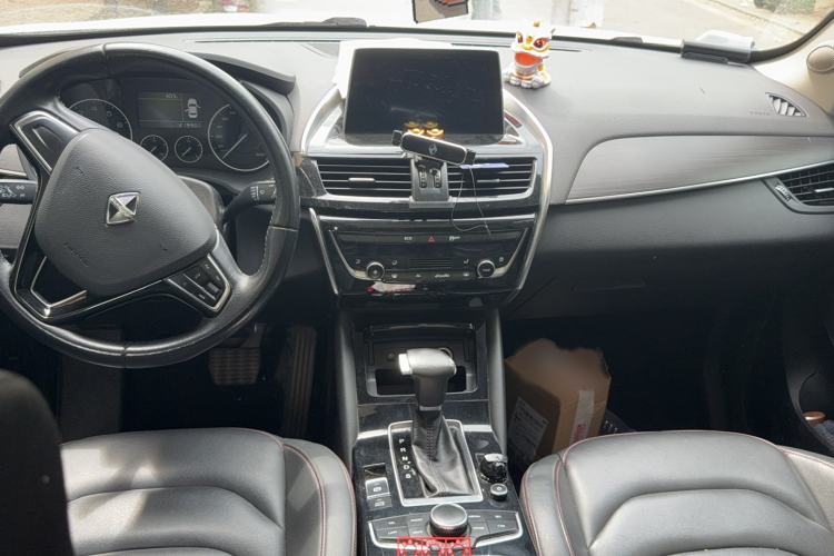 Used BORGWARD BX5 2017 20TGDI Automatic Two-Wheel Drive Pioneer Edition Interior 2