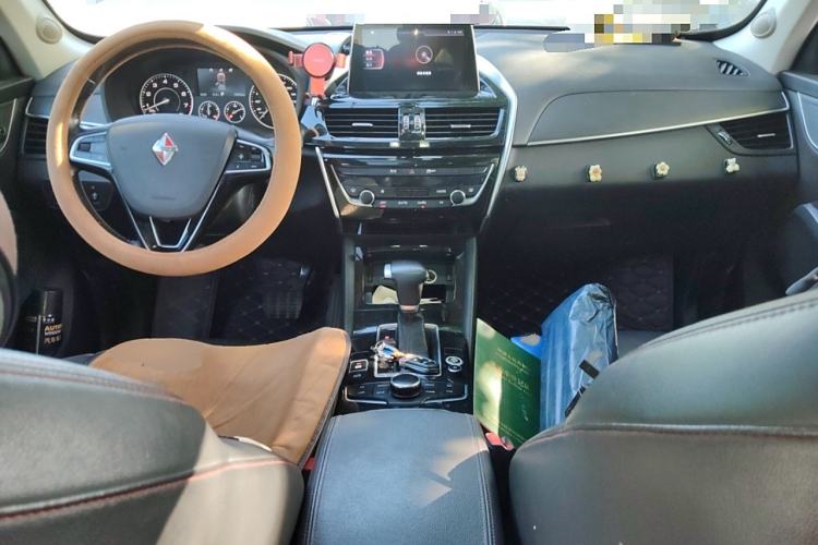 Used BORGWARD BX5 2017 25TGDI Automatic Two-Wheel Drive Fashion Plus Model Interior 2