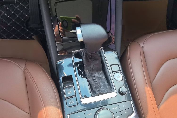 Used BORGWARD BX5 2017 25TGDI Automatic Two-Wheel Drive Fashion Plus Model Interior 5