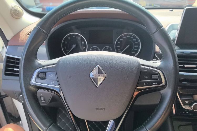Used BORGWARD BX5 2017 25TGDI Automatic Two-Wheel Drive Fashion Plus Model Interior 6