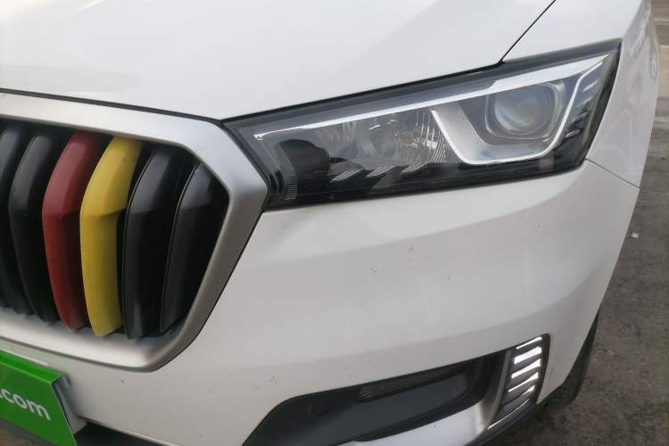 Used BORGWARD BX5 2017 20TGDI Automatic Two-Wheel Drive Pioneer Edition Left Front Headlight