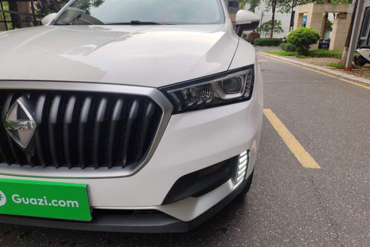 Used BORGWARD BX5 2017 20TGDI Automatic Two-Wheel Drive Pioneer Edition Left Front Headlight