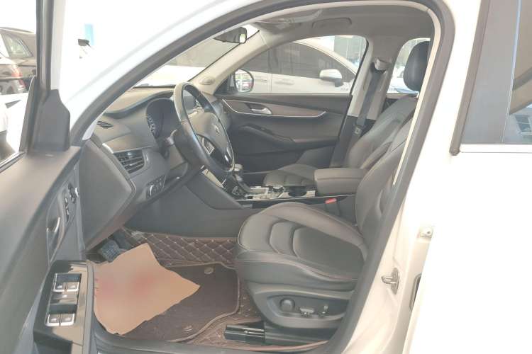 Used BORGWARD BX5 2017 20TGDI Automatic Two-Wheel Drive Pioneer Edition Left Front Seat