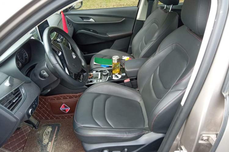 Used BORGWARD BX5 2017 20TGDI Automatic Two-Wheel Drive Entry-Level Edition Left Front Seat