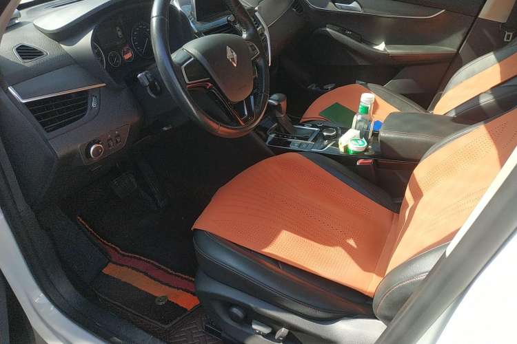 Used BORGWARD BX5 2017 20TGDI Automatic Two-Wheel Drive Pioneer Edition Left Front Seat