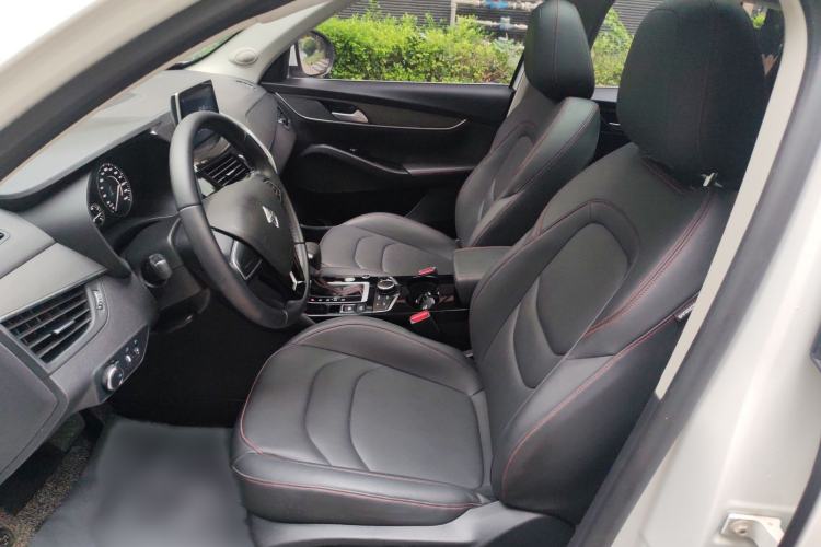 Used BORGWARD BX5 2017 20TGDI Automatic Two-Wheel Drive Pioneer Edition Left Front Seat