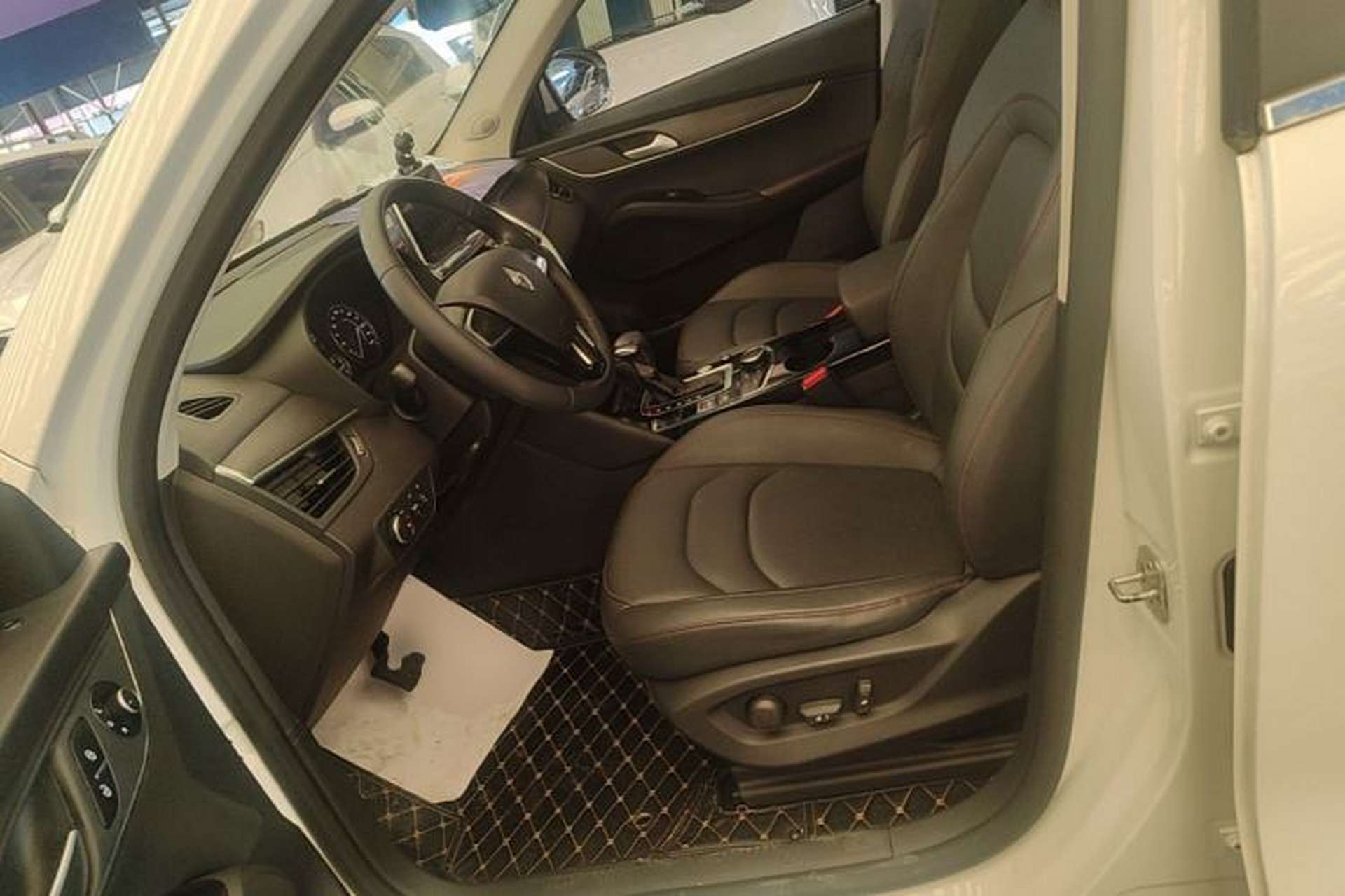 Used BORGWARD BX5 2017 20TGDI Automatic Two-Wheel Drive Pioneer Edition Left Front Seat