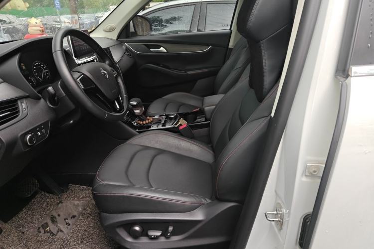 Used BORGWARD BX5 2017 20TGDI Automatic Two-Wheel Drive Pioneer Edition Left Front Seat