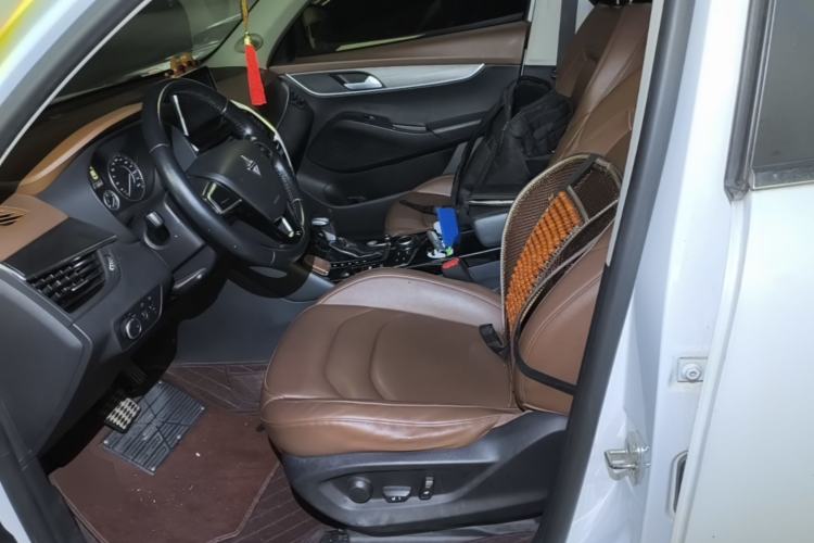 Used BORGWARD BX5 2017 20TGDI Automatic Two-Wheel Drive Pioneer Edition Left Front Seat
