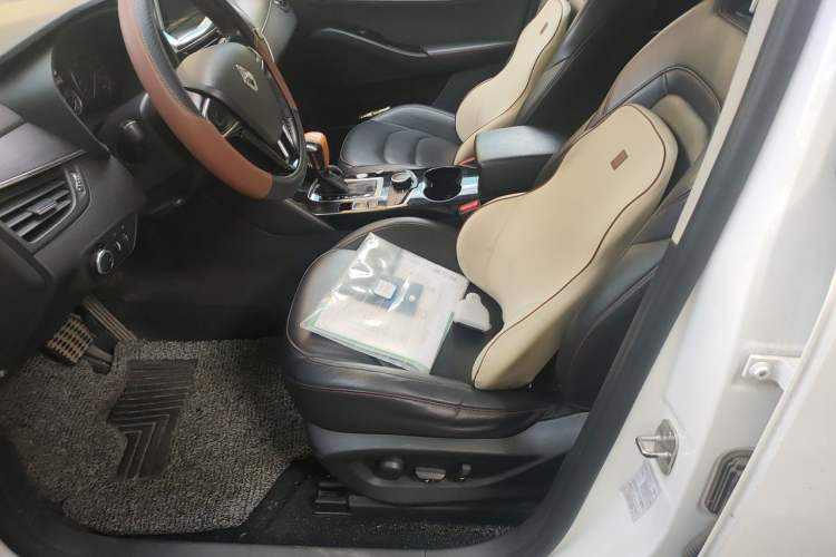 Used BORGWARD BX5 2017 20TGDI Automatic Two-Wheel Drive Pioneer Edition Left Front Seat