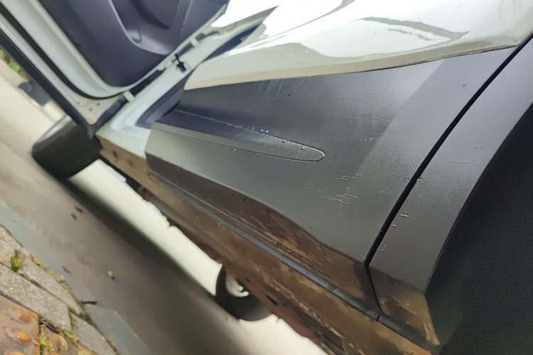Used BORGWARD BX5 2017 20TGDI Automatic Two-Wheel Drive Pioneer Edition Left Side Sill