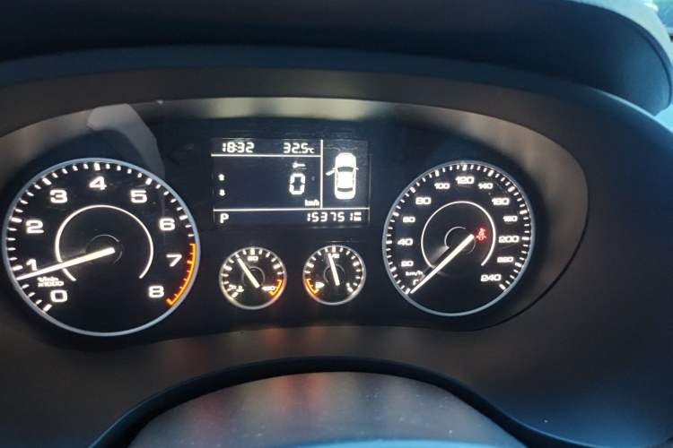 Used BORGWARD BX5 2017 20TGDI Automatic Two-Wheel Drive Pioneer Edition Odometer Close Up