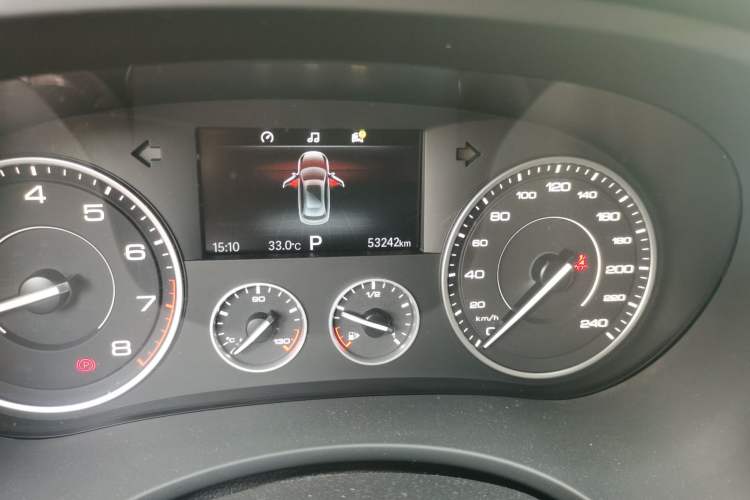 Used BORGWARD BX5 2017 25TGDI Automatic Two-Wheel Drive Smart Enjoyment Model Odometer Close Up