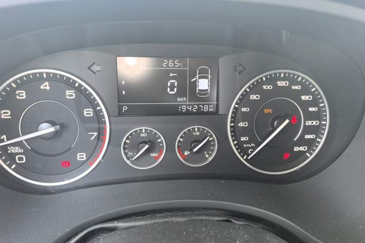 Used BORGWARD BX5 2017 20TGDI Automatic Two-Wheel Drive New Edition Odometer Close Up